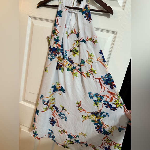 White floral dress by Worthington with pockets - Picture 3 of 8